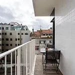 Guestready - Chic Near Liberdade Avenue Διαμέρισμα Lisboa